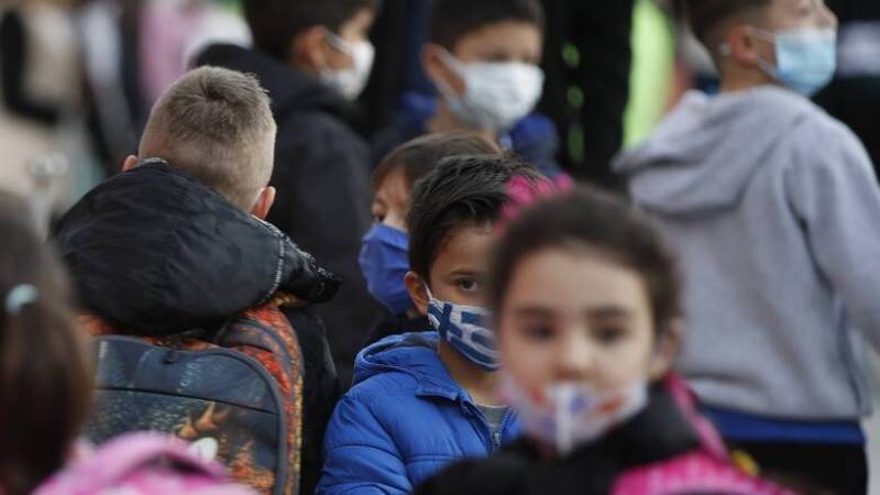 Σχολεία: Mετά το Πάσχα Δημοτικά, Γυμνάσια - Το αγκάθι φροντιστηρίων, εμβολιασμών