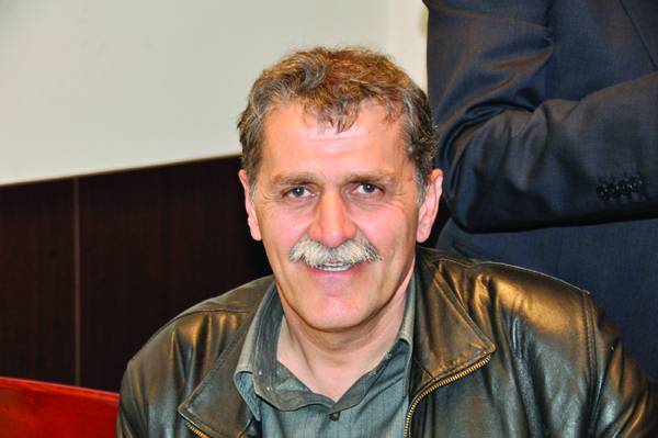 Κουφαλάκος και ΚΝΕ κατά Νίκα
