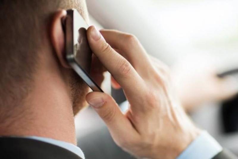 Απατεώνες παριστάνουν τους απογραφείς