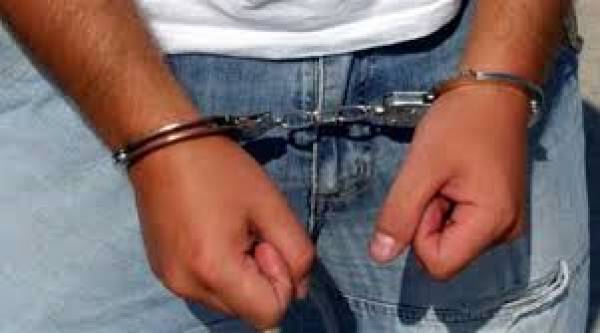 Τσιγγάνοι έκλεψαν κοσμήματα και χρήματα