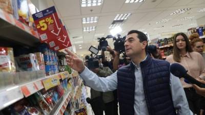 Συνάντηση Σκρέκα με εκπροσώπους των σούπερ μάρκετ για τις εμπορικές πρακτικές (βίντεο)