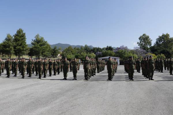 Ορκίστηκαν χθες 252 νεοσύλλεκτοι στο 9ο Σύνταγμα Πεζικού (βίντεο)