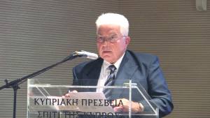 "Νερό και χώμα" η νέα ποιητική συλλογή του ποιητή Αριστοτέλη Φράγκου