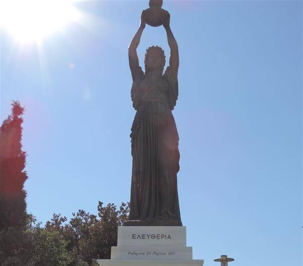 Αποκαλυπτήρια του (2ου) αγάλματος της Ελευθερίας