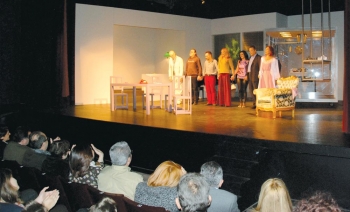 Αμφίβολη η λειτουργία του ΔΗΠΕΘΕΚ λόγω... κρίσης