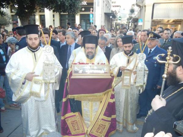 Υποδοχή τίμιας χείρας του Αγίου Νεκταρίου