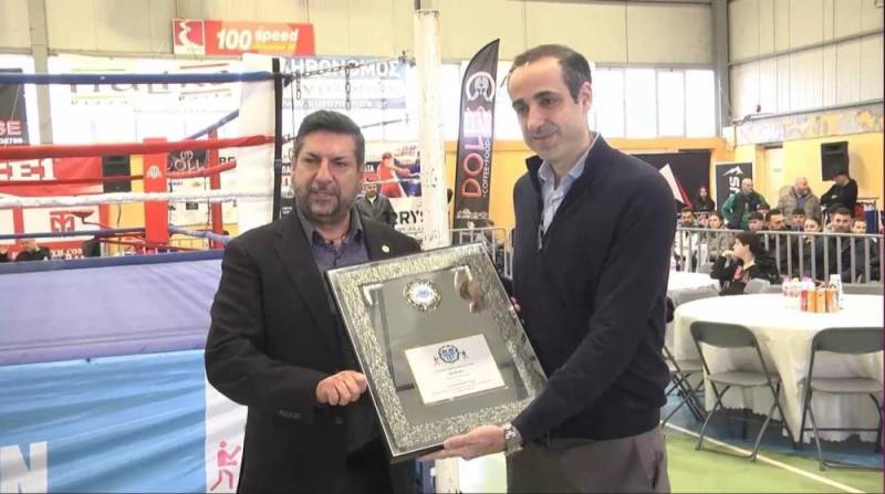 Βράβευση του Γρηγόρη Δημητριάδη από την Ελληνική Ομοσπονδία Πυγμαχίας (βίντεο)