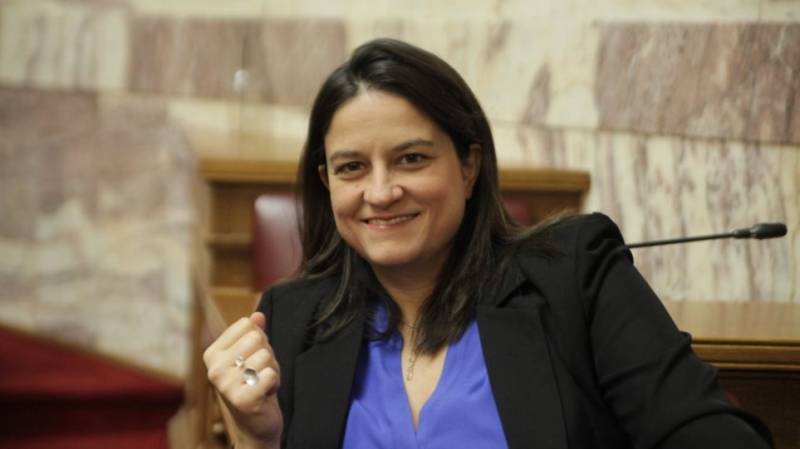 Η Κεραμέως στην πίτα της ΝΔ στην Καλαμάτα