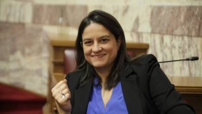 Η Κεραμέως στην πίτα της ΝΔ στην Καλαμάτα