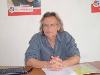 Ο Πατσαρίνος καταγγέλλει: "Πενταμηνίτες υπάλληλοι τηλεφωνούν για τον Τατούλη"