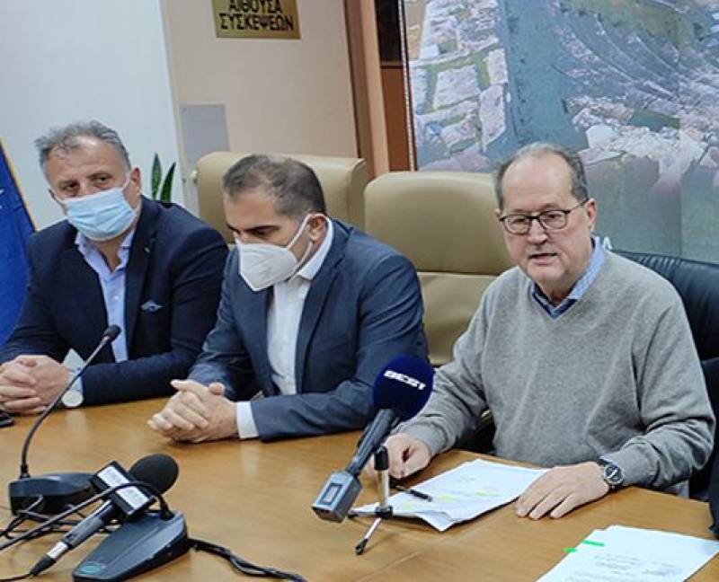 Δεν σταματούν τα έργα καθησυχάζει ο Νίκας - Ανασκευάζει ο Βασιλόπουλος