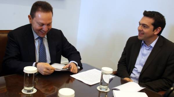 Τσίπρας για Στουρνάρα: Θα συμβάλλει τα μέγιστα για την αποκατάσταση της οικονομίας