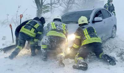Δέκα νεκροί από τις χιονοθύελλες στην Ουκρανία