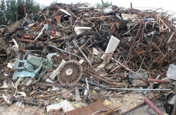 Νεαροί "κυνηγοί μετάλλων" συνελήφθησαν στην Τρίπολη