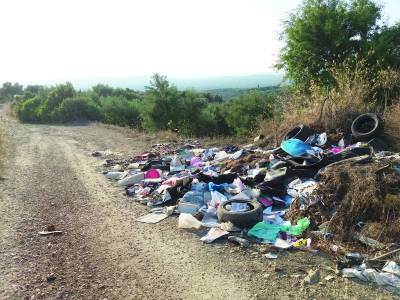 Ο Αγροτικός Σύλλογος Χανδρινού κατά δήμου για τους δρόμους