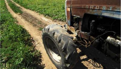 Η υφυπουργός Οικονομικών για τον φόρο των αγροτών