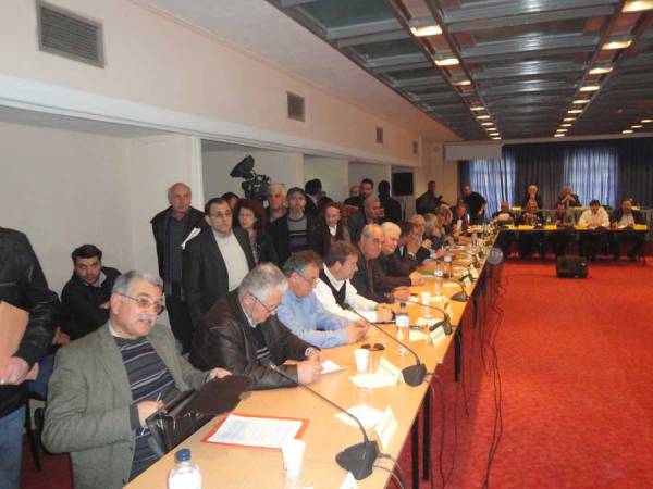 Ετοιμάζεται για τις εκλογές ο Τατούλης