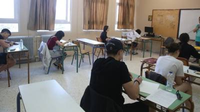 Η δημιουργικότητα, το θέμα της Νεοελληνικής Γλώσσας και Λογοτεχνίας στις Πανελλαδικές Εξετάσεις