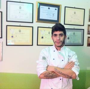 Ετοιμάζει τηλεοπτικές κουτάλες ο Καλαματιανός σεφ Πέτρος Βρυώνης