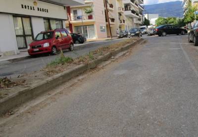 Φωτίνιες στη νησίδα της Θεμιστοκλέους