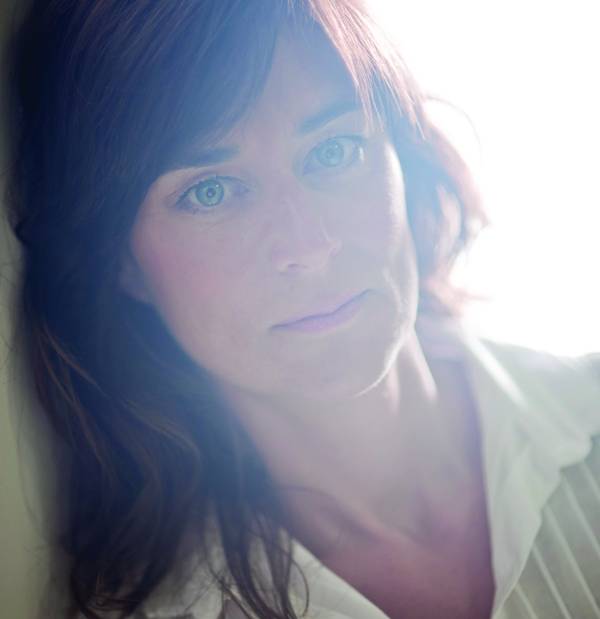 Η Βελγίδα σχεδιάστρια ρούχων Νάταλι Μπρίες στην "Ε": "Η Καλαμάτα ενσωματώνει αρχαίο και σύγχρονο πολιτισμό"