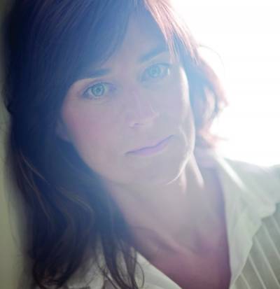 Η Βελγίδα σχεδιάστρια ρούχων Νάταλι Μπρίες στην &quot;Ε&quot;: &quot;Η Καλαμάτα ενσωματώνει αρχαίο και σύγχρονο πολιτισμό&quot;