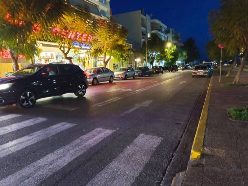 Μπλοκάρει η κυκλοφορία