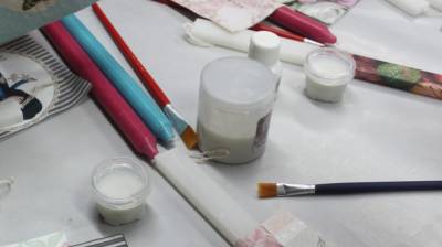 Εργαστήρι κατασκευής λαμπάδας από το ΚΕΘΕΑ “Κύτταρο - Οξυγόνο”