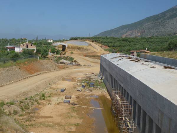 Προβλήματα του περιφερειακού σε Ασπρόχωμα και Λέικα