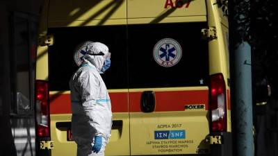 Καπραβέλος: Εγωιστική και αντιεπιστημονική η «εξορία» των ανεμβολίαστων υγειονομικών (βίντεο)