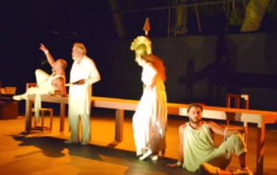 Περιοδεία σε αρχαιολογικούς χώρους της Πελοποννήσου η παράσταση “Οδυσσέως σχεδία” του ΔΗΠΕΘΕΚ