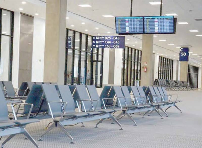 Χωρίς τουρίστες έρχεται χρεοκοπία