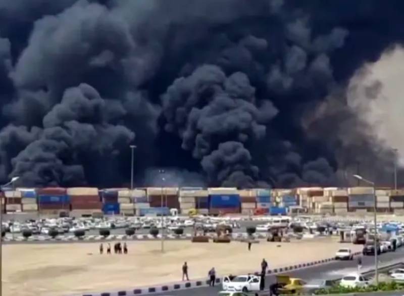 Ιράν: 18 νεκροί και πάνω από 700 τραυματίες από την έκρηξη στο λιμάνι του Μπάνταρ Αμπάς (Βίντεο)