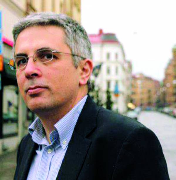 Απάντηση Μάκαρη σε Κατσίβελα