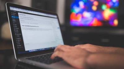 Θεμιτή και κατοχυρωμένη η άρνηση του εργαζομένου να εκτεθεί στα social media του εργοδότη