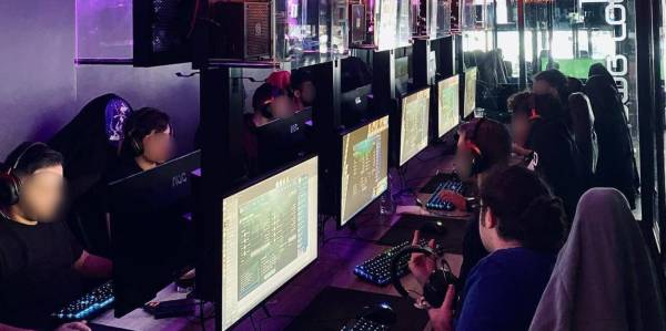 Ηλεκτρικό ρεύμα και Covid «βραχνάς» για τα Ίντερνετ καφέ της Καλαμάτας