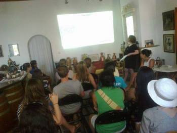 24 Αμερικάνοι φοιτητές φιλοξενούνται στην Κορώνη από το Μανιατάκειο