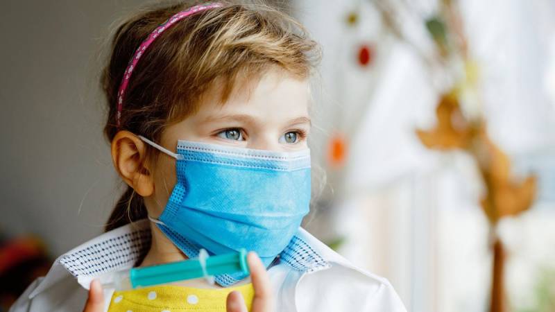 Διπλάσιος ο κίνδυνος long Covid στα παιδιά έπειτα από δεύτερη μόλυνση