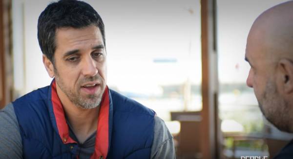 Ο Νίκος Χατζής στην εκπομπή "People" (βίντεο)