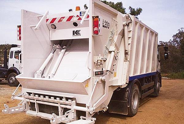 Συνεργασία και υπευθυνότητα για τη διαχείριση των σκουπιδιών