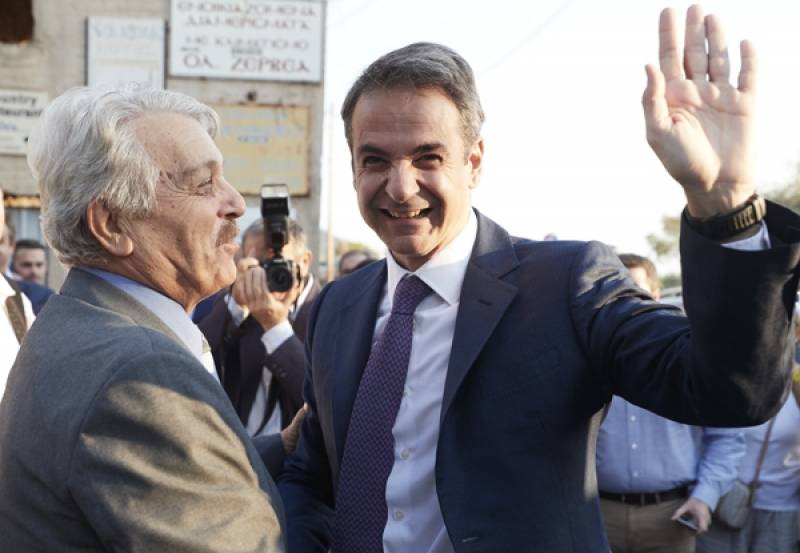 Ο Μητσοτάκης στο Δημαρχείο Δυτικής Μάνης