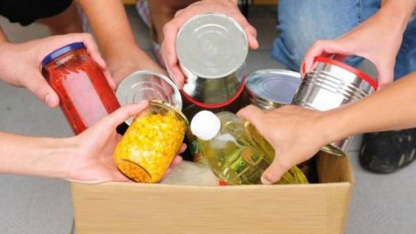 Συγκέντρωση τροφίμων για τους πρόσφυγες στην Κυπαρισσία