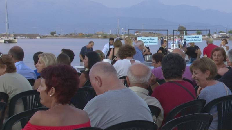 Πλήθος κόσμου στη “γιορτή του αλιέα” στο Πεταλίδι