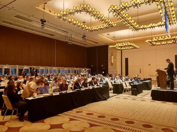 150 ευρωπαίοι αυτοδιοικητικοί για το λάδι στην Πύλο: Σνόμπαραν την εκδήλωση Τατούλης και Μεσσήνιοι δήμαρχοι