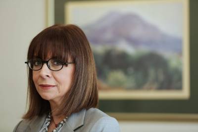 Συνέντευξη της Προέδρου της Δημοκρατίας στον "Αλεξανδρινό Ταχυδρόμο" και στον Μεσσήνιο αρχισυντάκτη του Γρηγόρη Χαλιακόπουλο