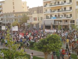 Πόσους χωράει το "μαζί"... και πόσους το "ναζί";