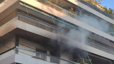 Νεκρή εντοπίστηκε γυναίκα από πυρκαγιά σε διαμέρισμα στη Νέα Σμύρνη