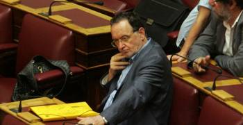 Πετράκος και Ψαρρέα στους 25 βουλευτές της "Λαϊκής Ενότητας" του Παν. Λαφαζάνη