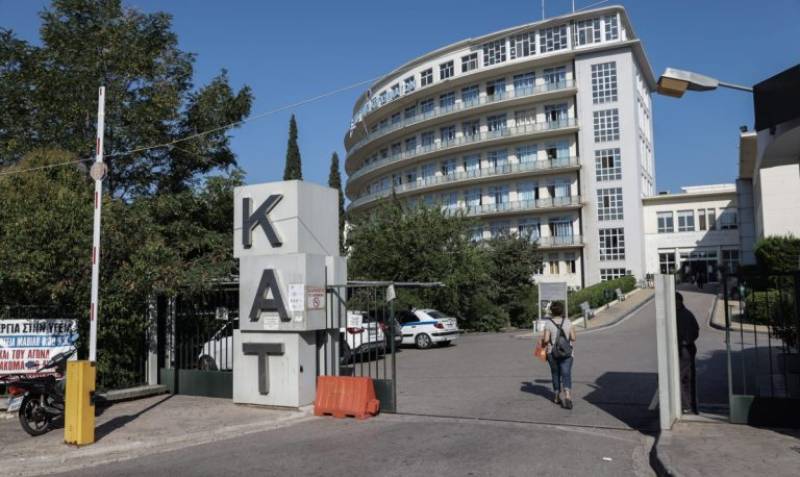 Ηλιούπολη: Σε εξαιρετικά κρίσιμη κατάσταση η 17χρονη, μάχη των γιατρών στο ΚΑΤ (βίντεο)