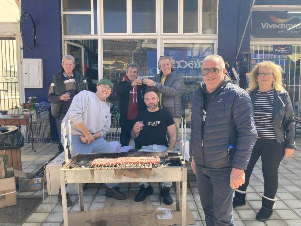 Τσίκνισε και φέτος η Τριφυλία (φωτογραφίες)